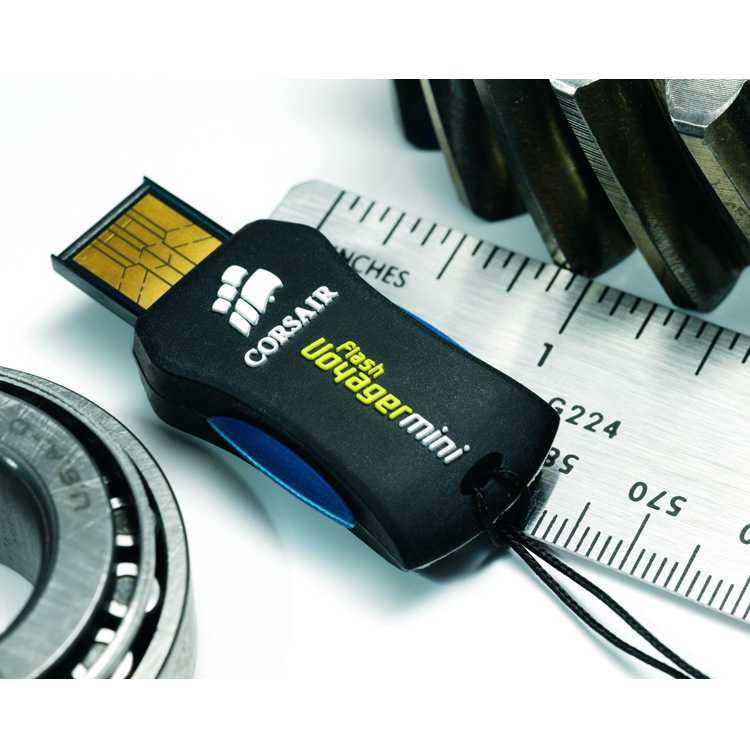 Pendrive-8GB-CORSAIR-FlashVoyagerMini-USB-Retractil-foto5